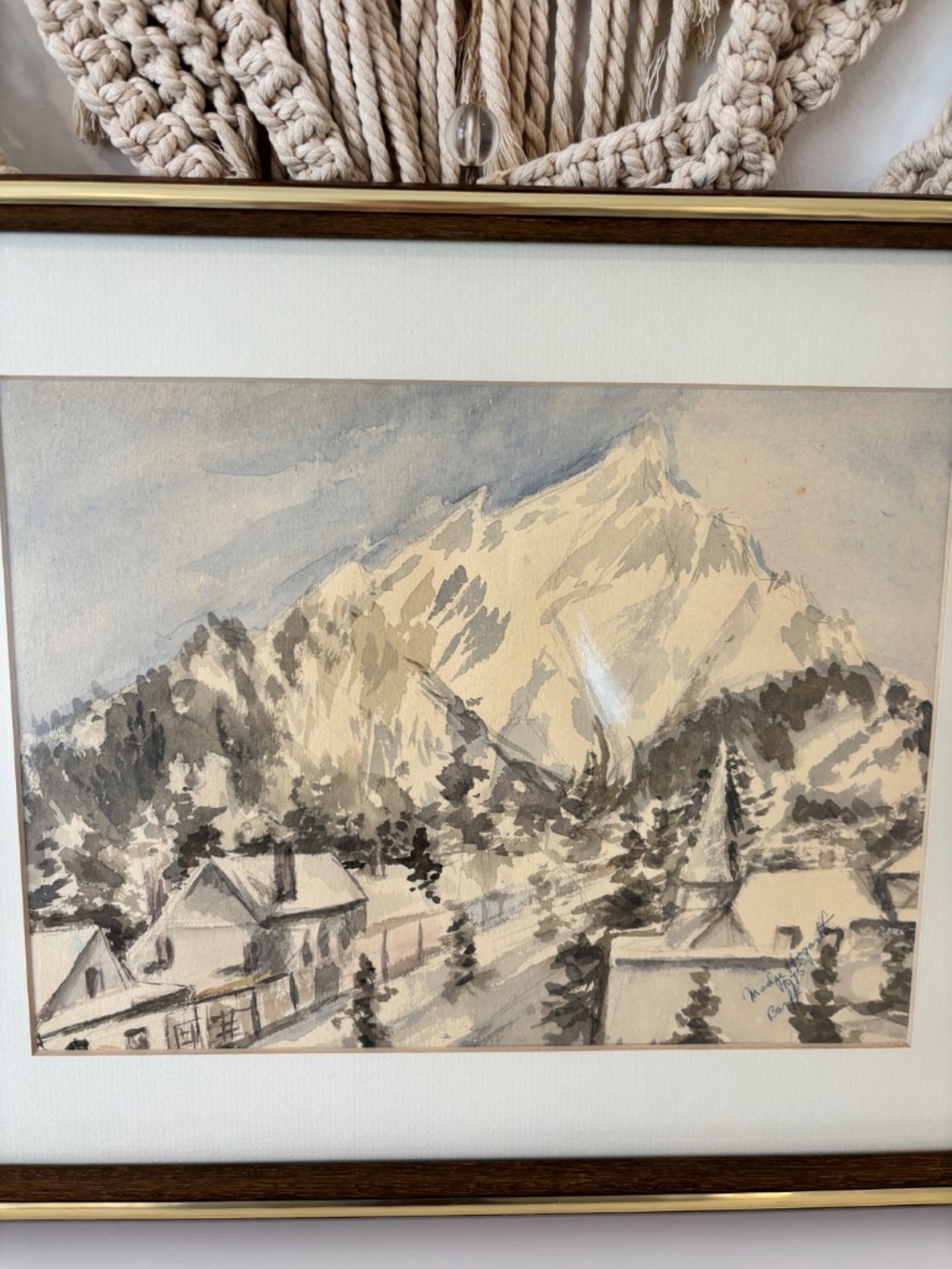 Vintage framed watercolour painting of Banff Canada signed Madge Hogarth 1975 - Picture 4 of 11